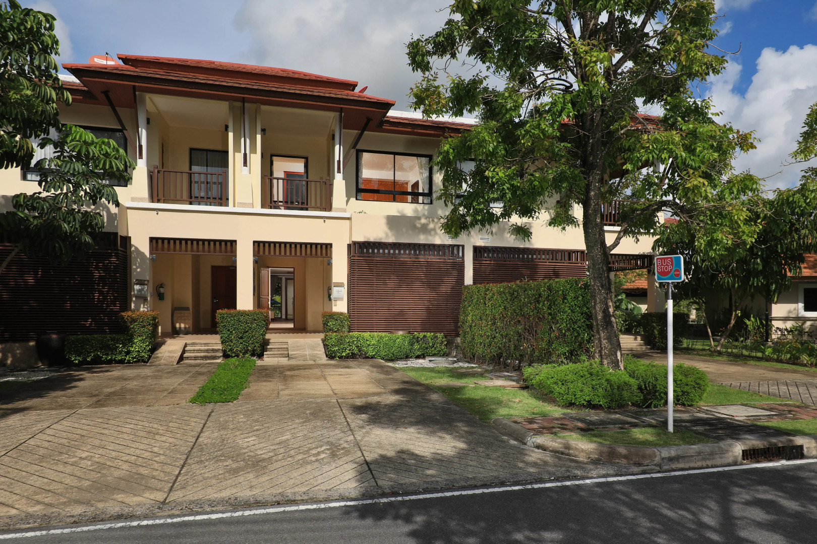 Вилла 2-комнатный таунхаус с бассейном 5 минут до пляжа Банг Тао Lo-138/23