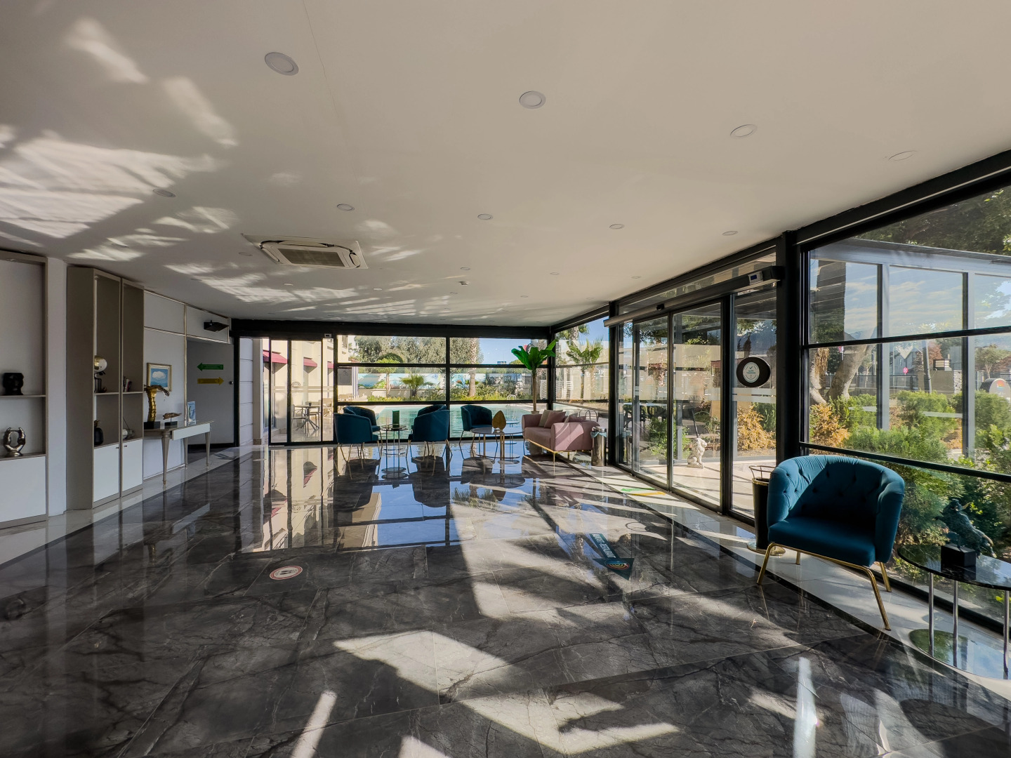 Отель Leaf Port Boutique