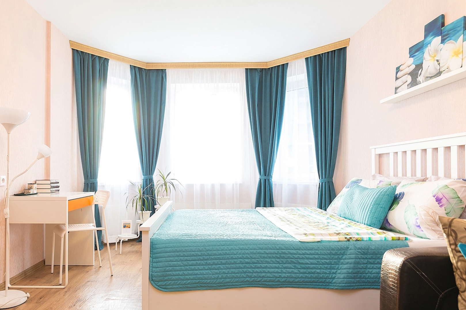 Апартаменты  на Волжской наб 16, м.Стрелка, Сова-Дом