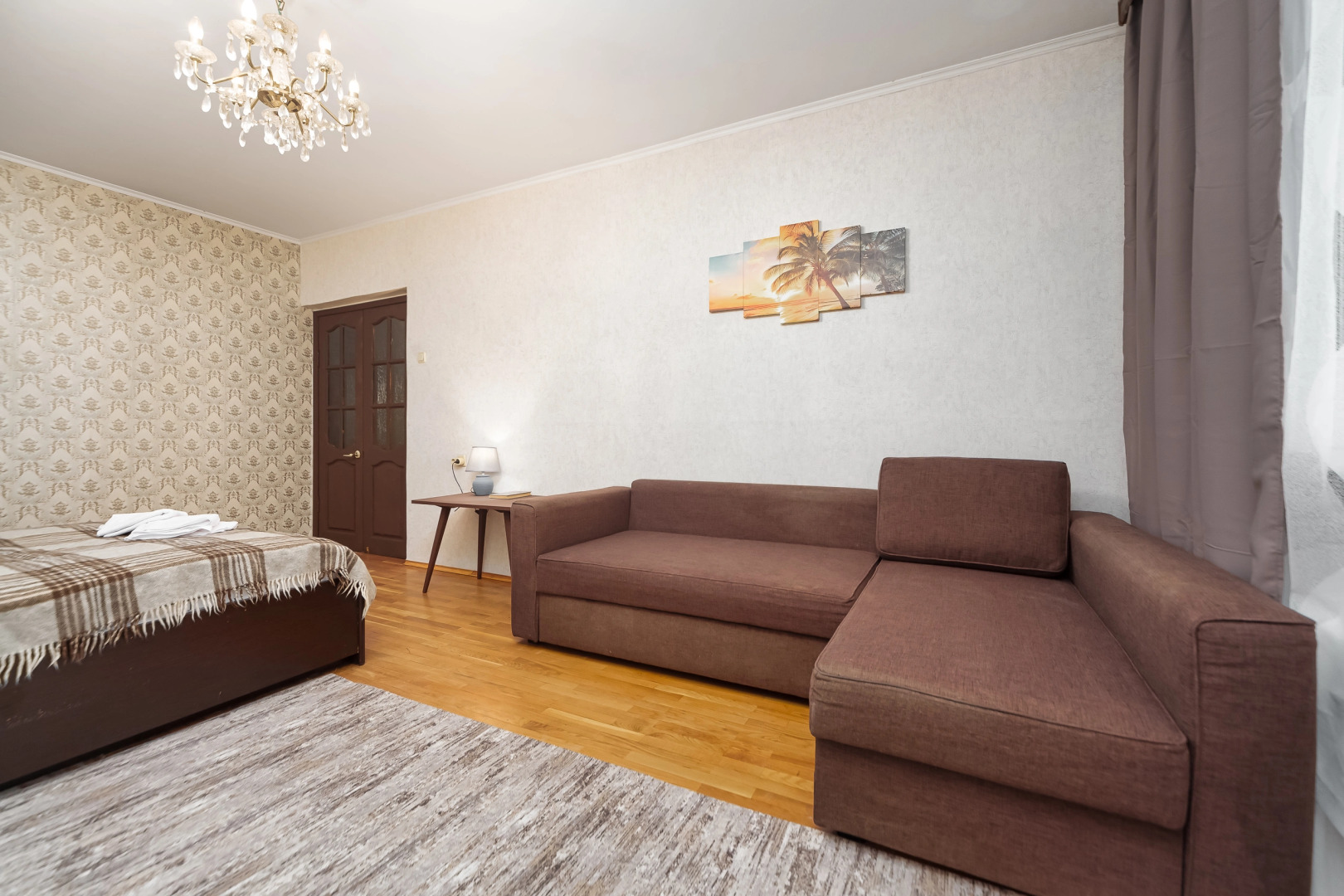 Апартаменты Семейная Квартира на 6 человек м.Домодедовская