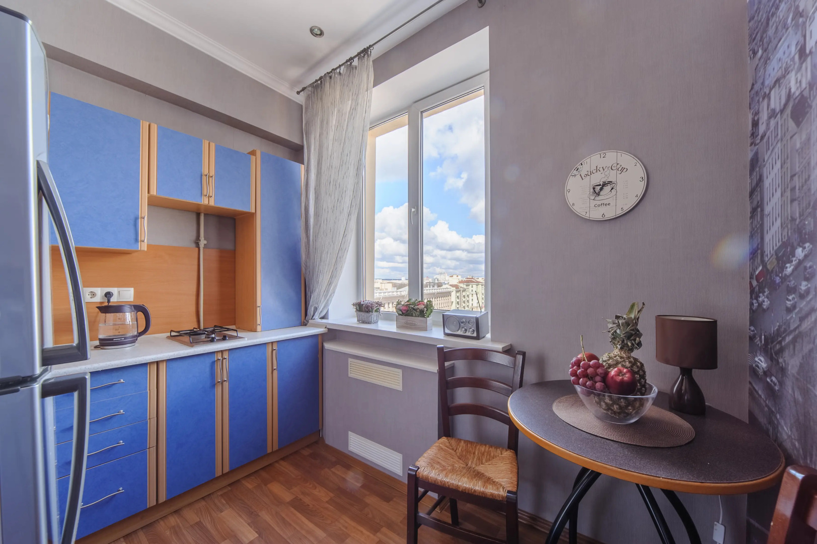 Апартаменты рядом с Монументом Победы