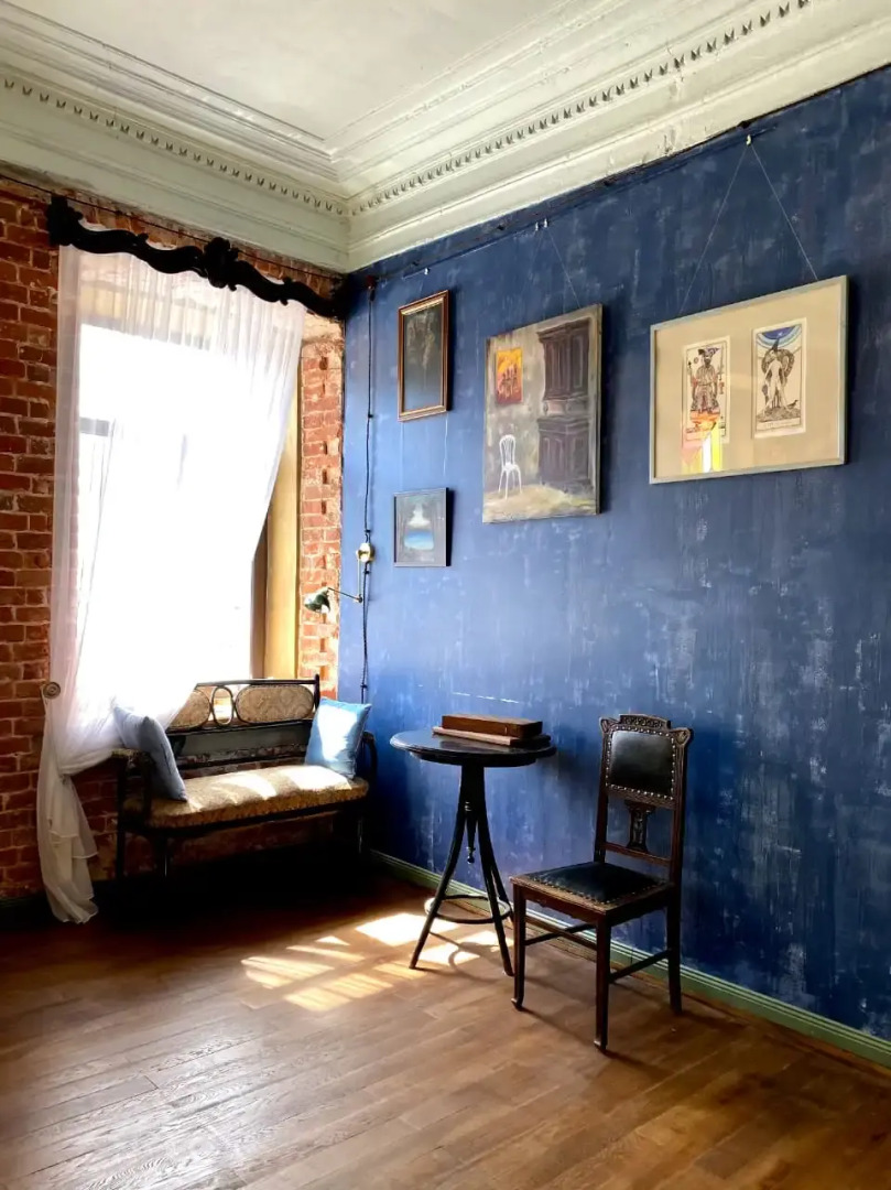 Апартаменты Дом с витражом