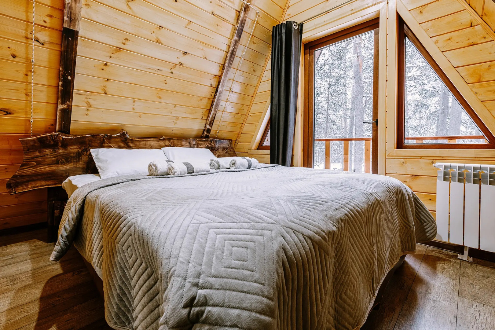 Коттедж в Терсколе c Бассейном от Квартирукинг