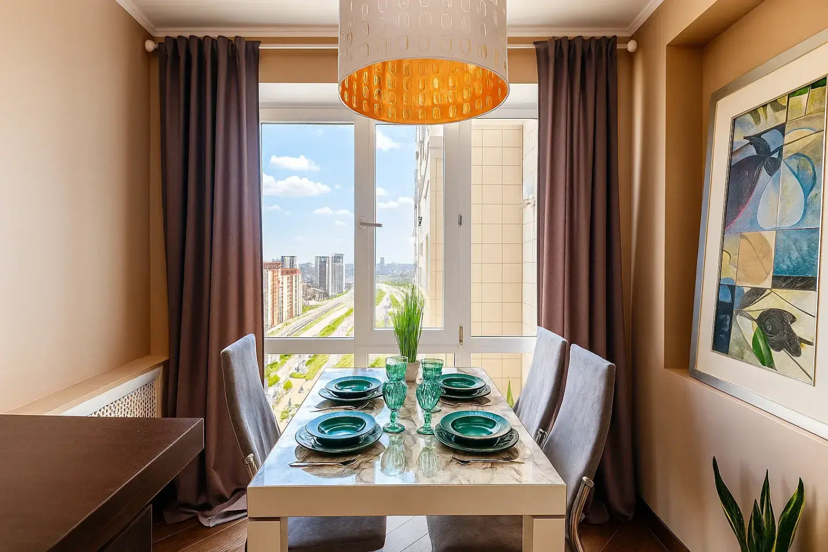 Квартира Уютная с видом возле Аквапарка и центра Казани от сети Rushouse (РусХаус)