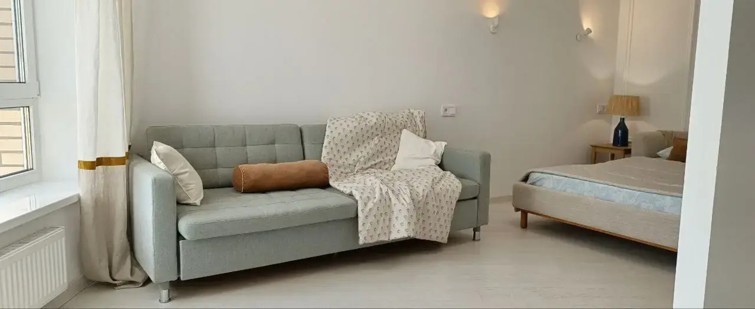 Апартаменты у Мирожского монастыря