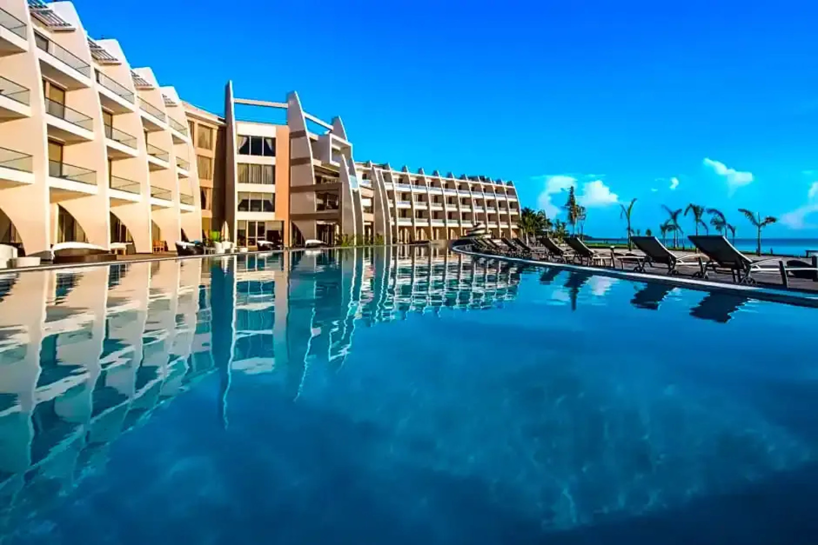 Курортный отель Ramada Resort by Wyndham Dar es Salaam