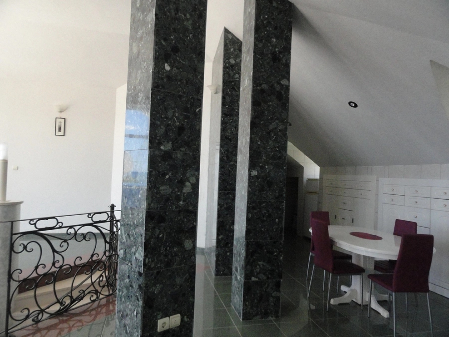 Вилла Petrovac с бассейном 6 спален