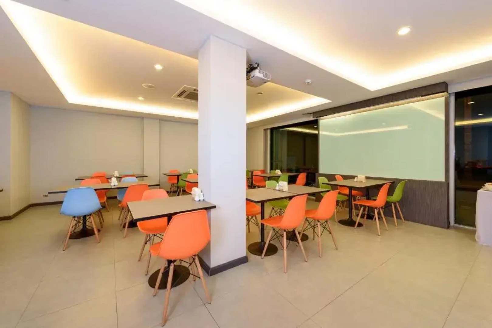 Отель FX Hotel Pattaya