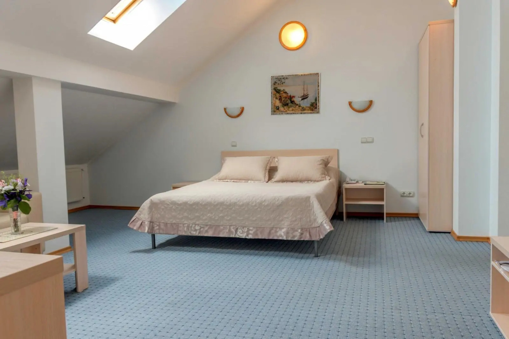 Отель «Август»