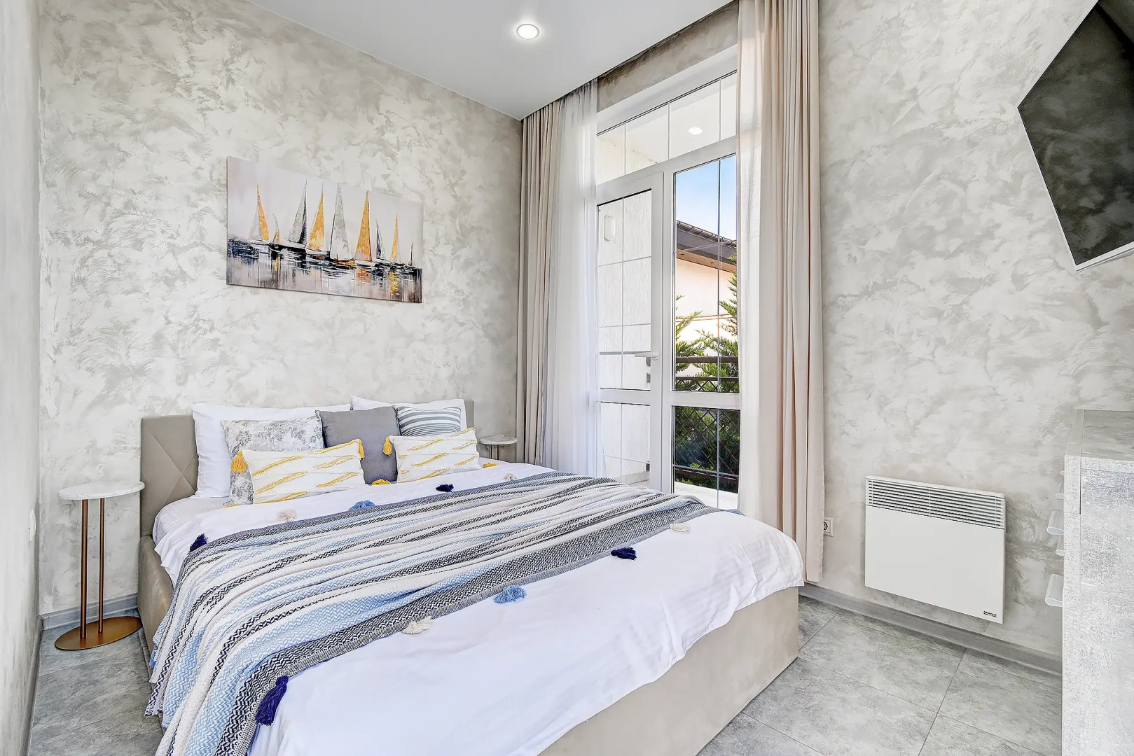 Квартира с балконом и видом на горы №16 Я на Море