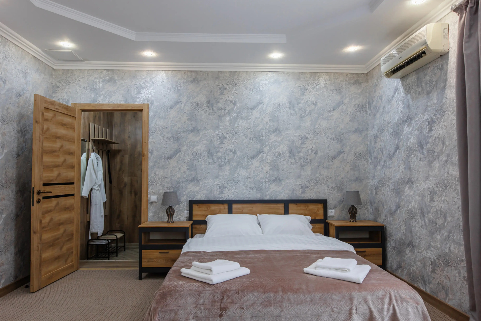 Отель Париж