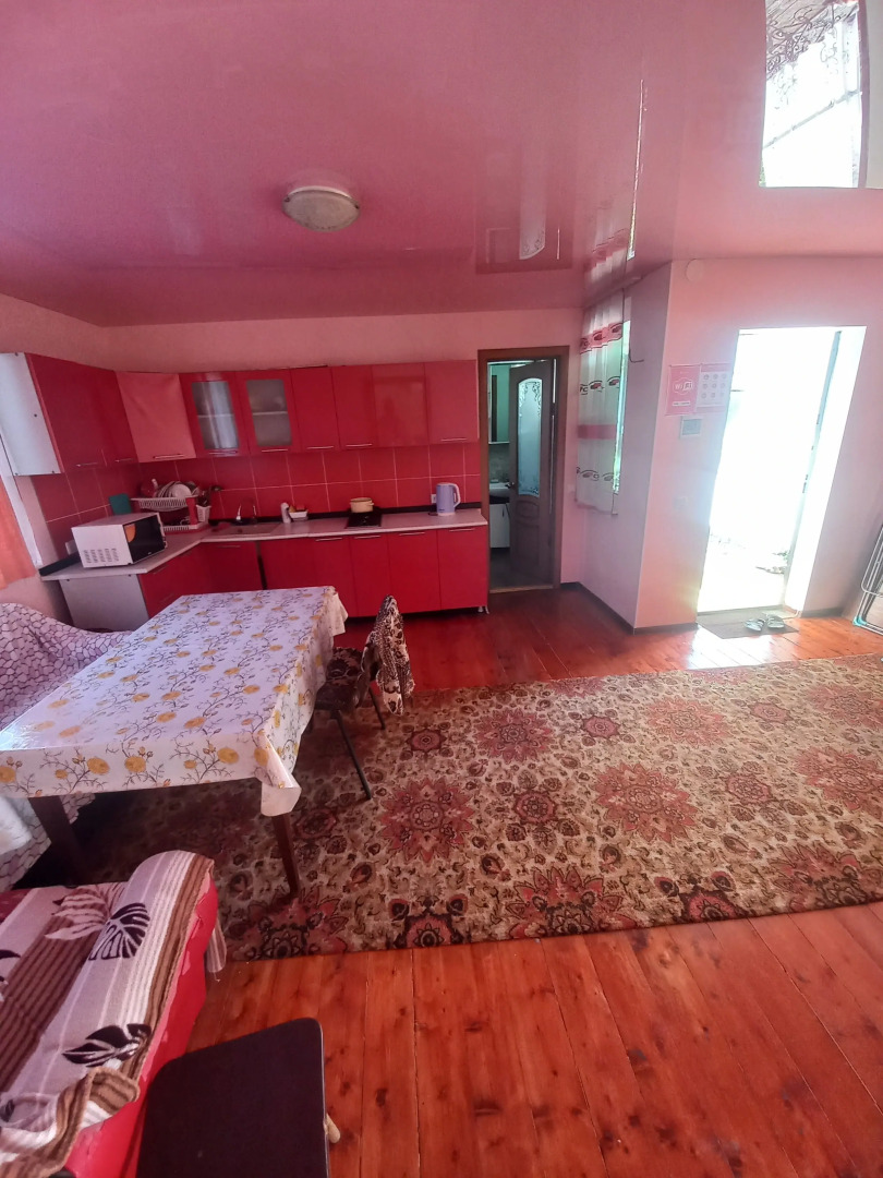 Квартира 100 м. от Ханского Дворца