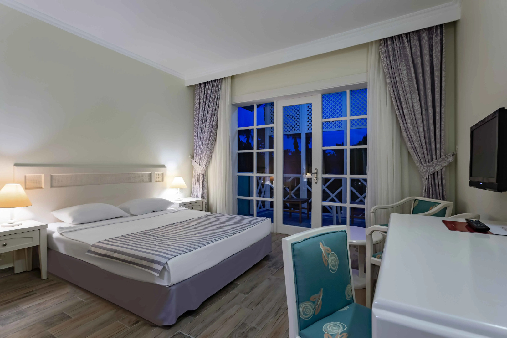 Отель Asteria Family Resort Side