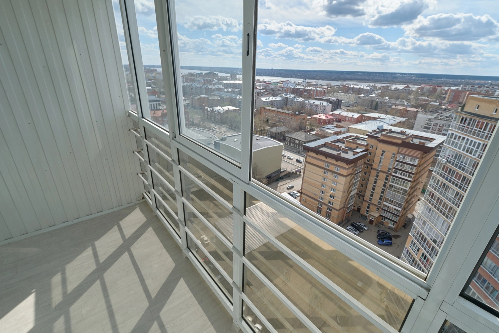 Апартаменты 9 Ночей 12 на Большая Подгорная