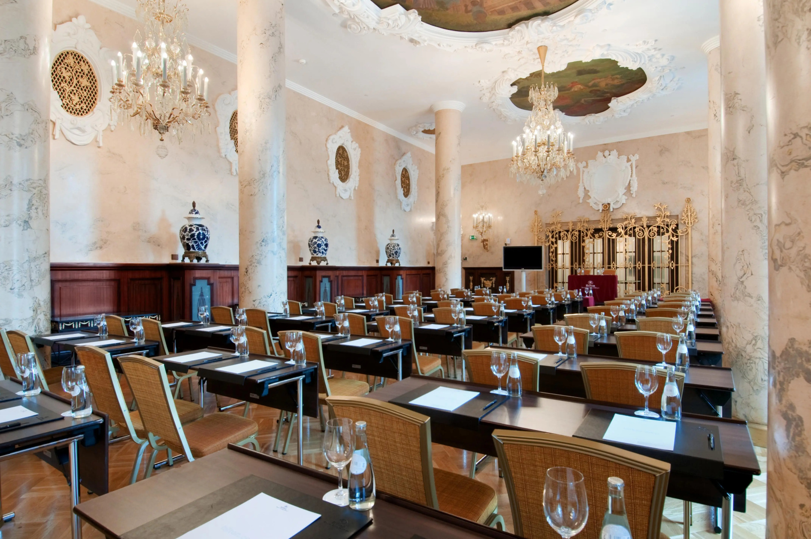 Отель Hilton Москва Ленинградская