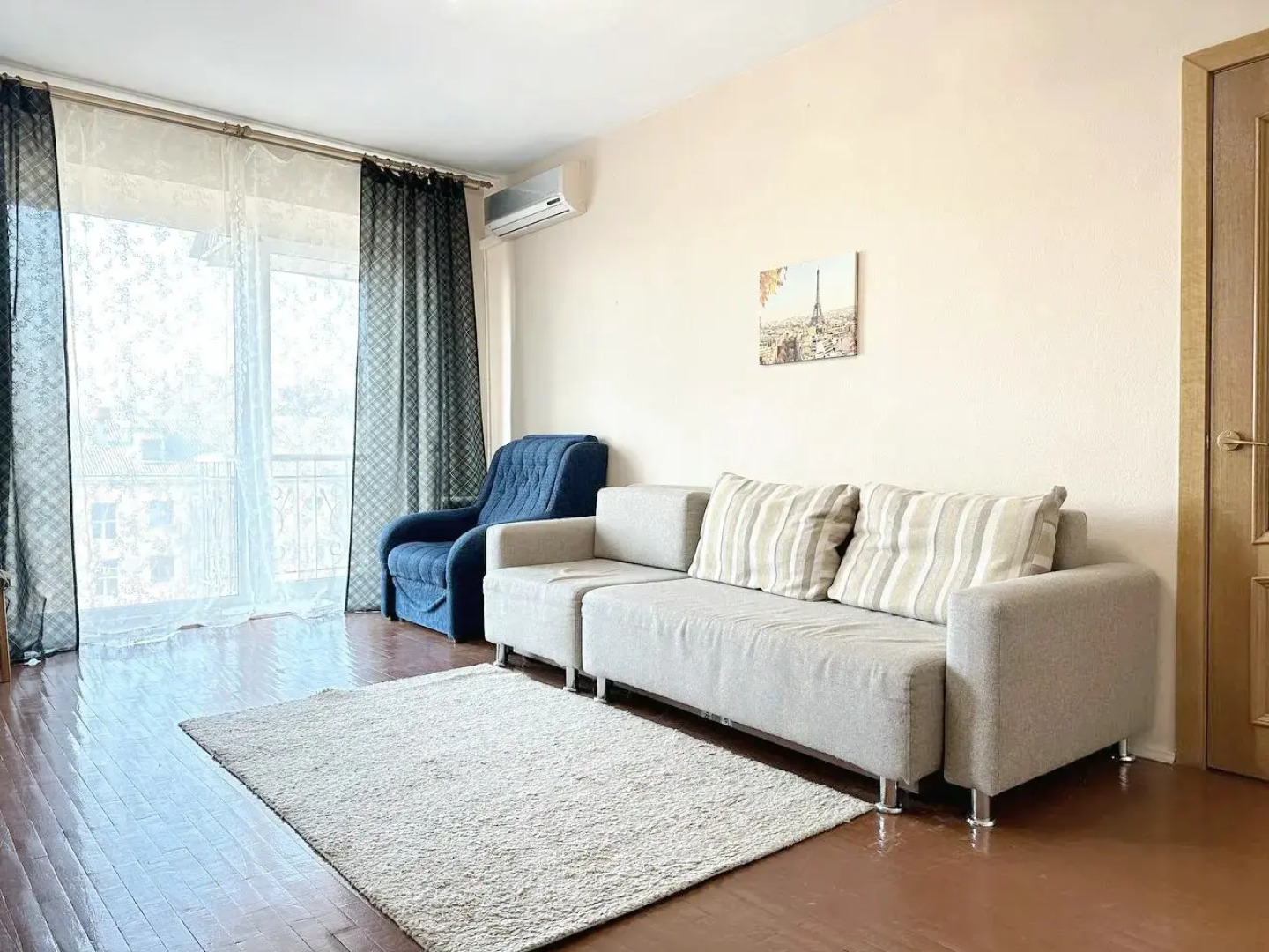 Квартира двухкомнатная в центре на Кирова рядом со стадионом Химик