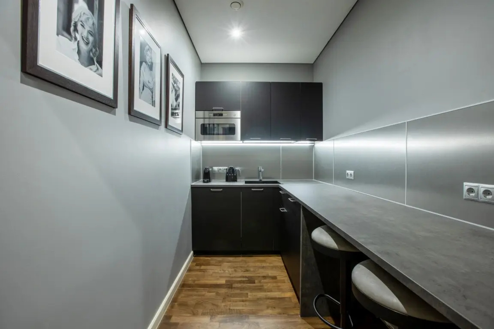 Rockmond 58 Junior Suite 9