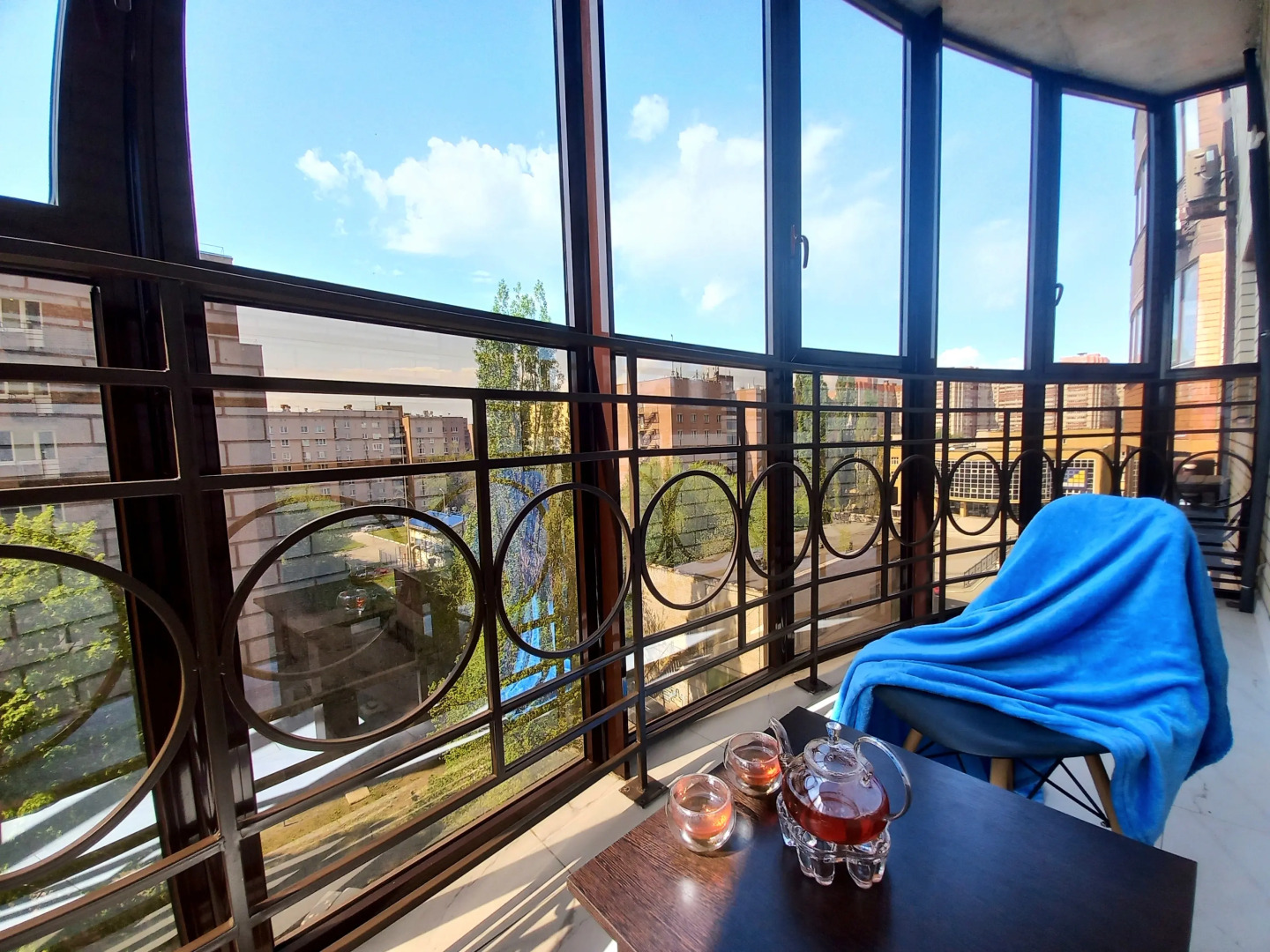 Квартира сети Неотель панорамная рядом с ВГУ, памятником Славы