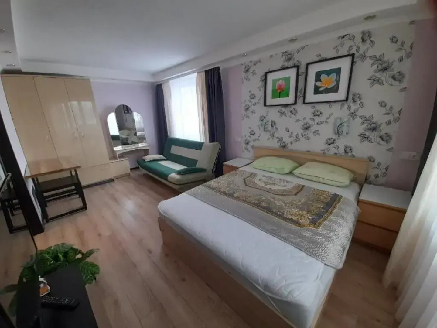 Апартаменты с 2 комнатами, вид на горы и залив (КВАРТИРА51)