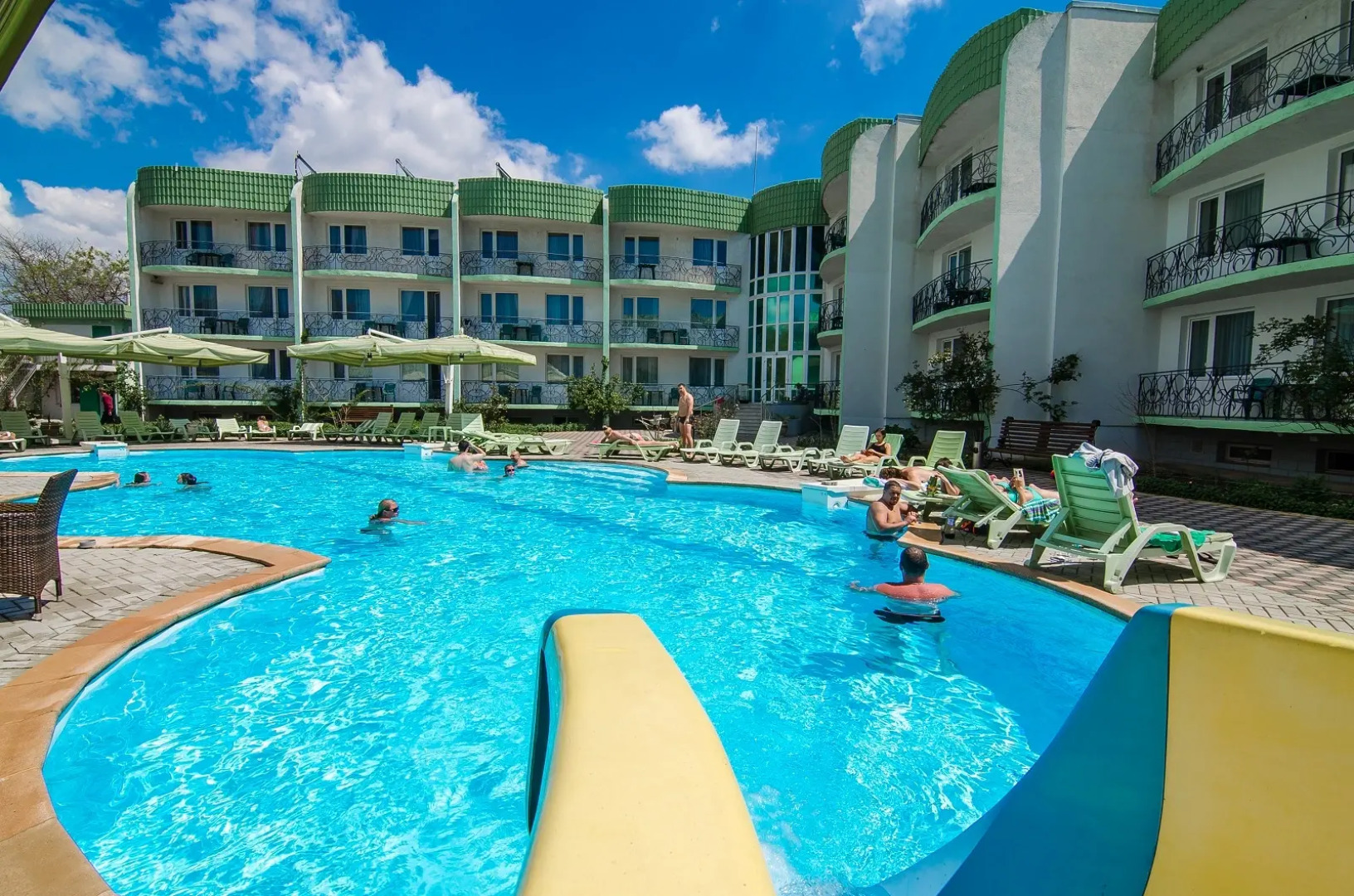 Отель Лиана