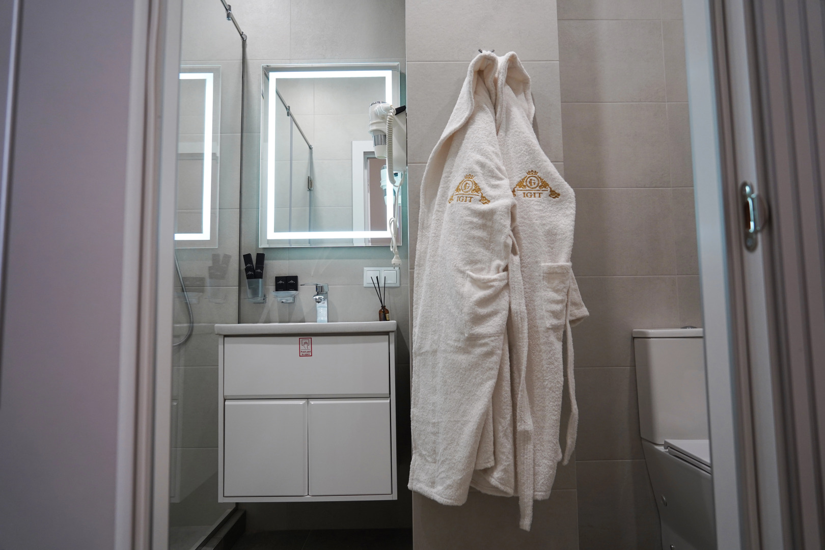 Отель Igit Plaza