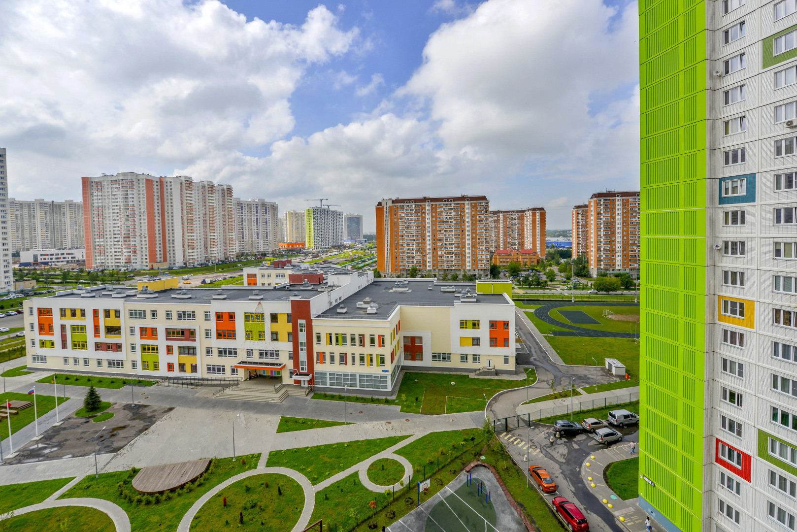 Апартаменты Ms Apts on Rodionova 3