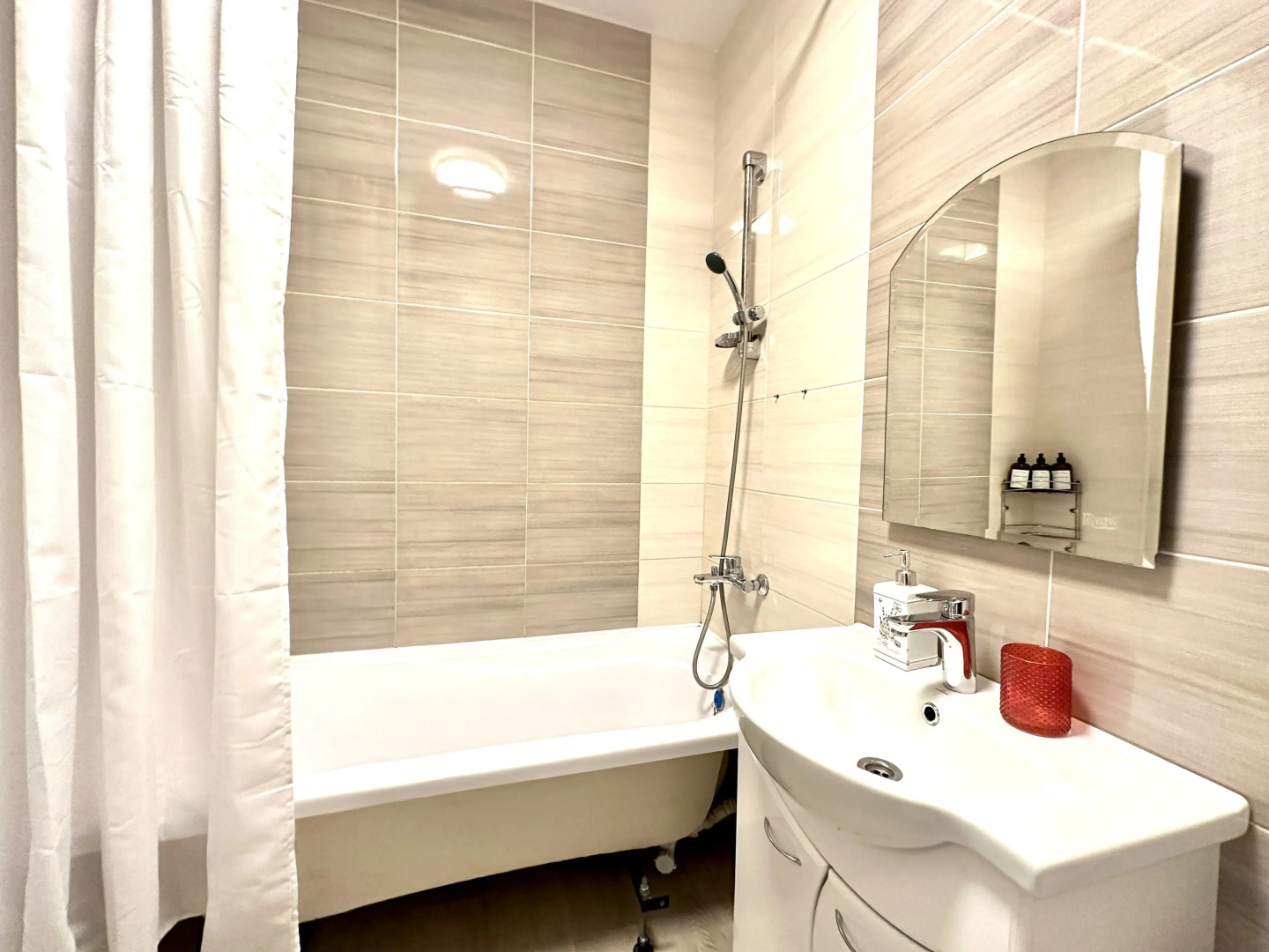 Апартаменты Подснежник с захватывающим видом из окна