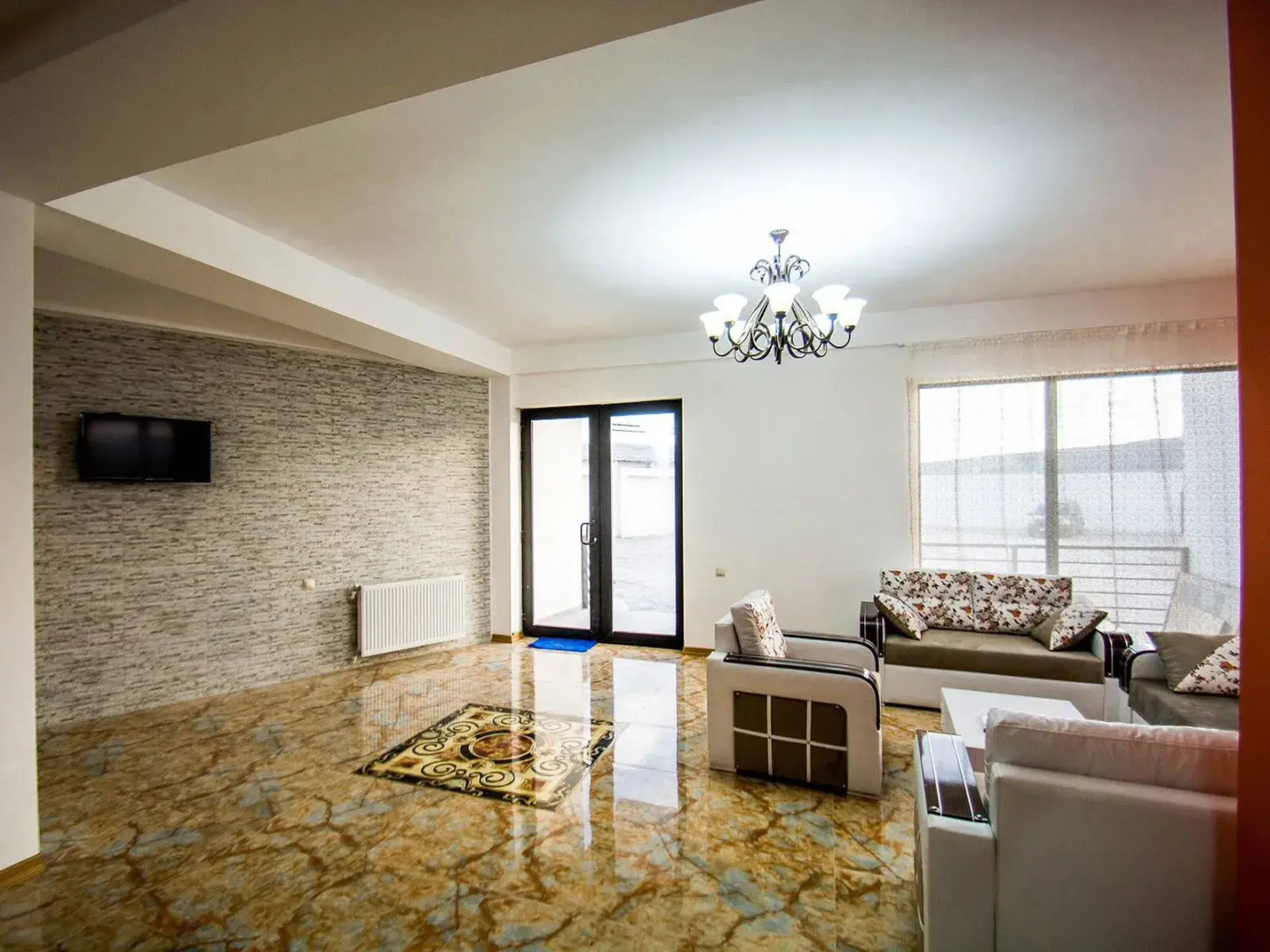 Отель Баттони