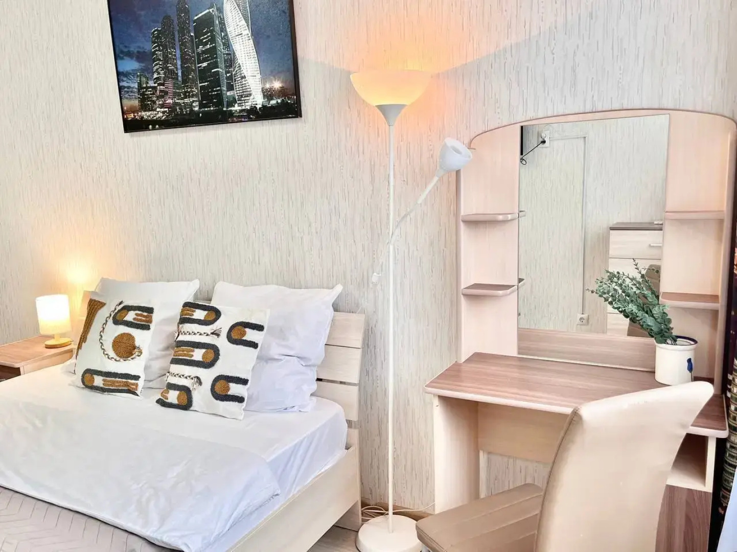 Апартаменты На Революции 52В