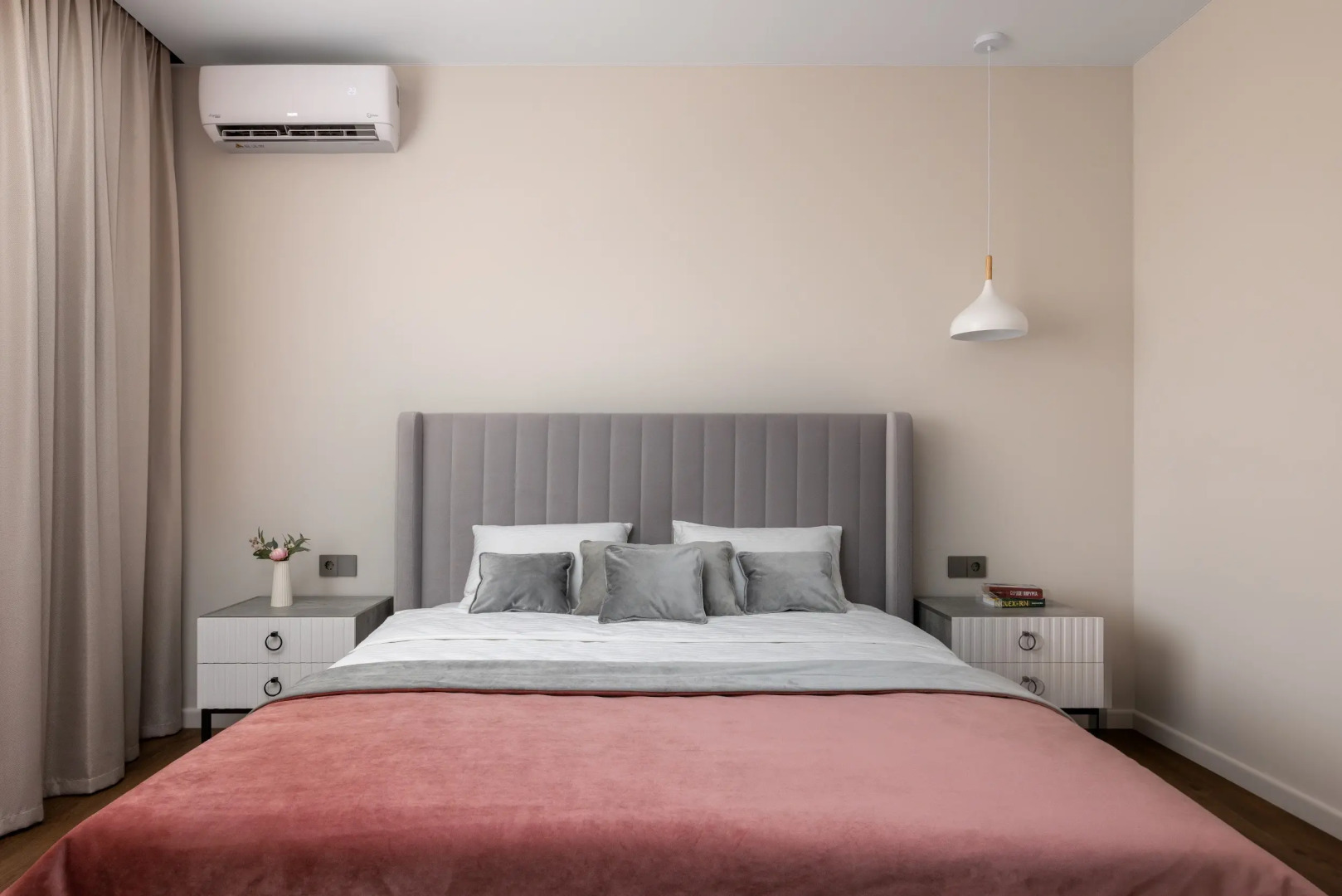 Вилла с подогреваемым бассейном и 6 спальнями