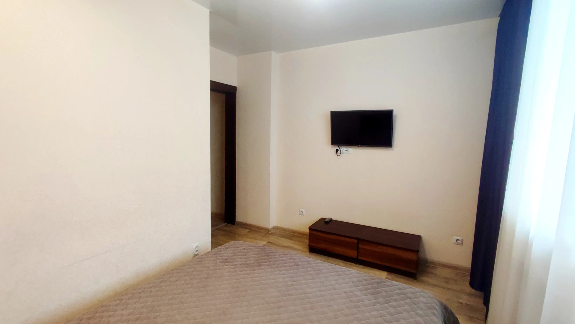 Апартаменты Фрунзе 49 этаж 20