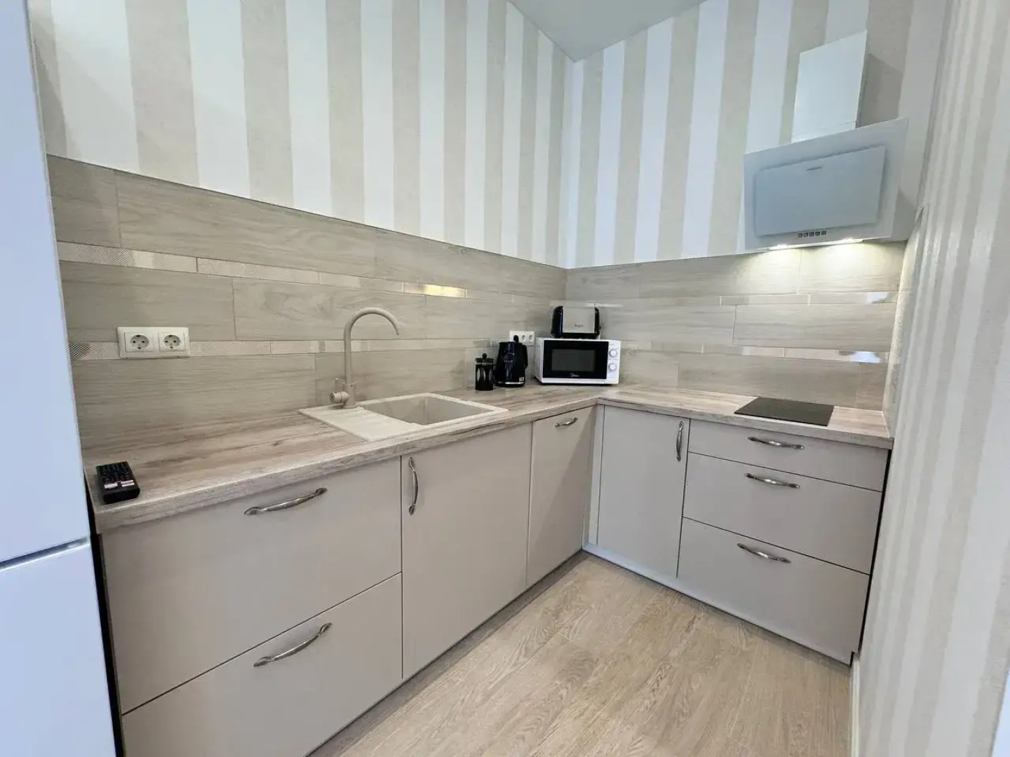 Апартаменты 39квартир №5 на первой линии моря со своей зоной барбекю