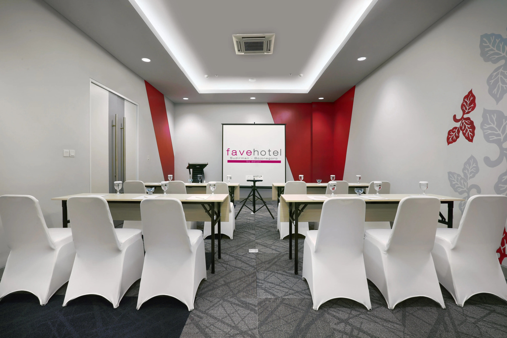 Отель Favehotel Sudirman, Bojonegoro