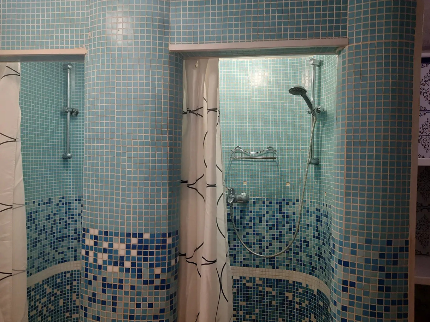 Отель Азалия на Нариманова