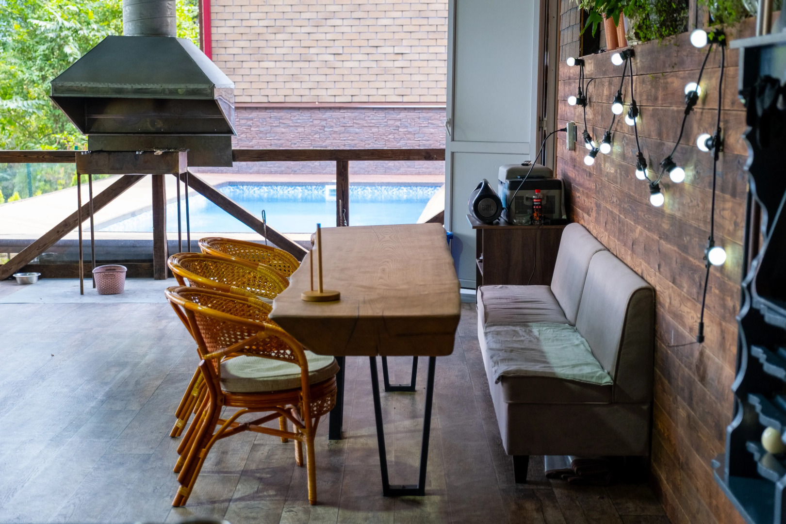 Вилла Kрacивый Дом C Теплым Баcсeйнom Баней С Огромной Террасой С Потрясающим Видом На Горы