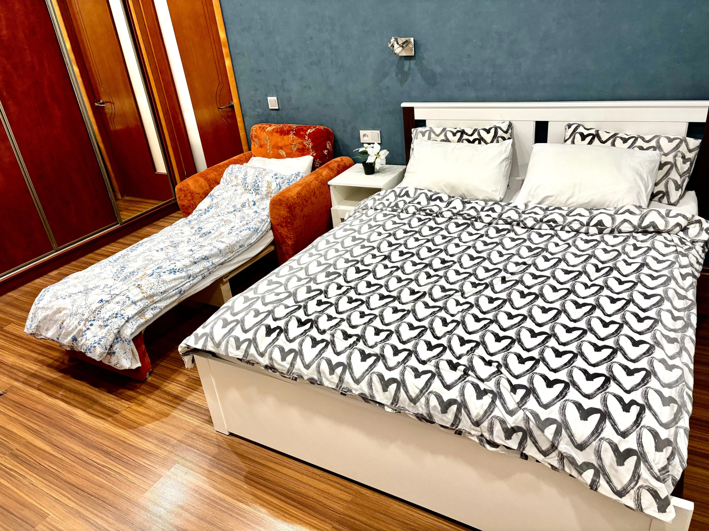 Апартаменты Космические возле Калужских Терм и рядом с Музеем Космонавтики на Сиреневом бульваре