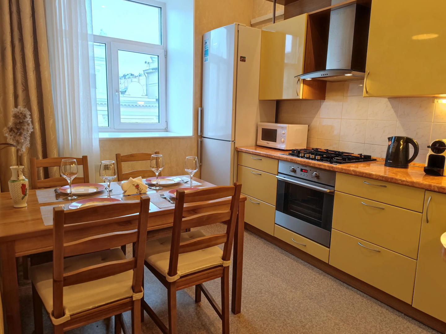 Апартаменты Камелот с шикарным видом на Невский проспект