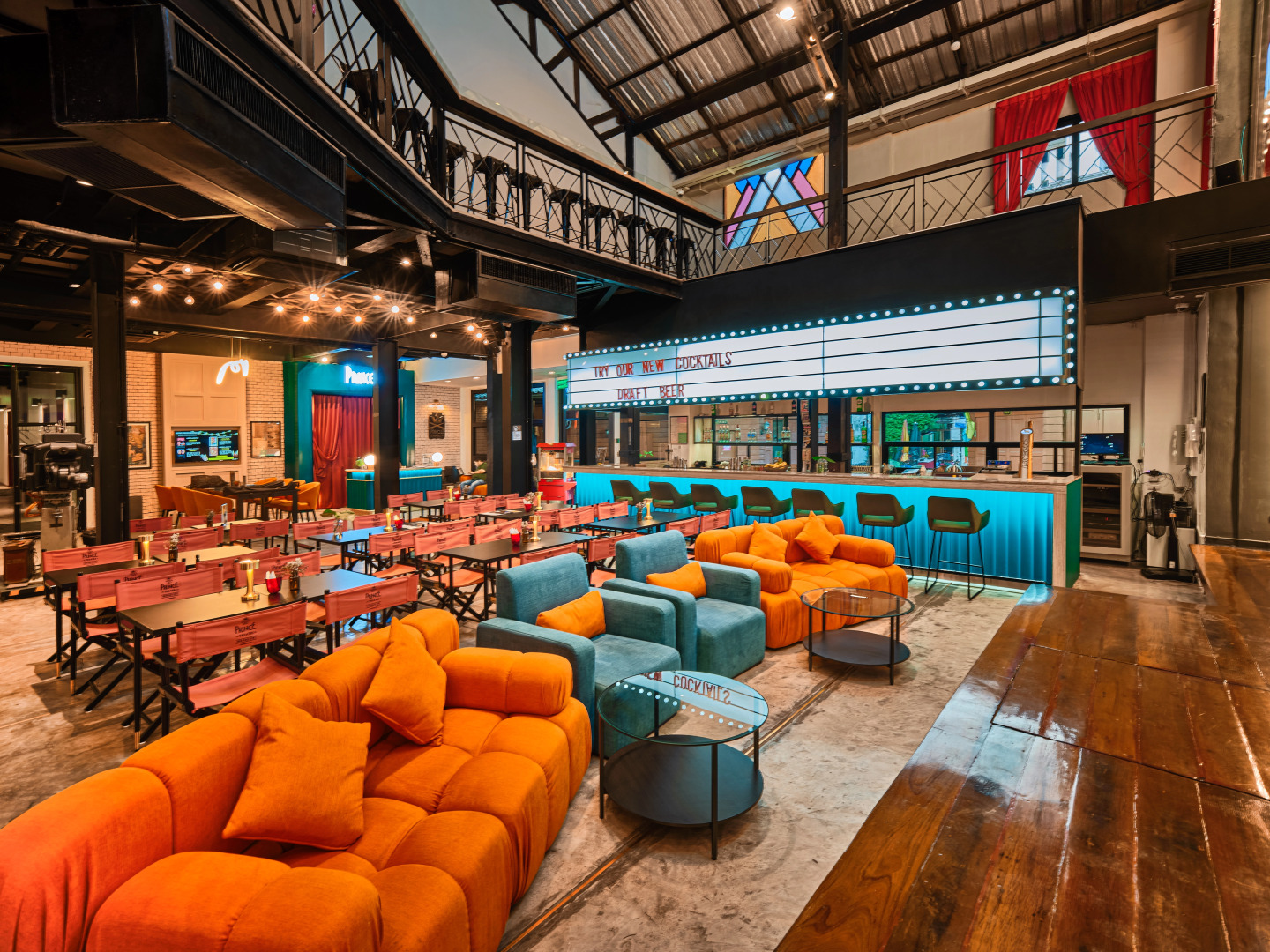 Отель Prince Theatre Heritage Stay