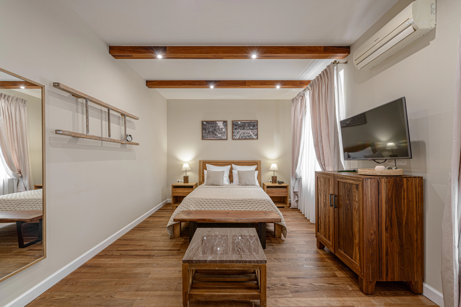 Отель Гермес