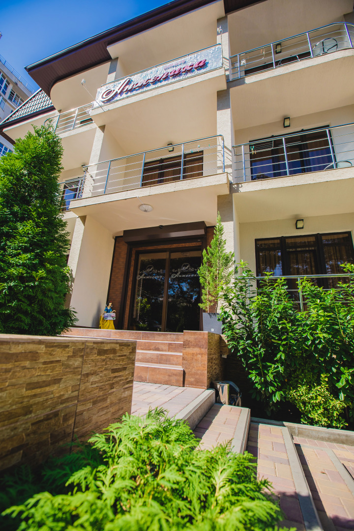 Отель Анжелика