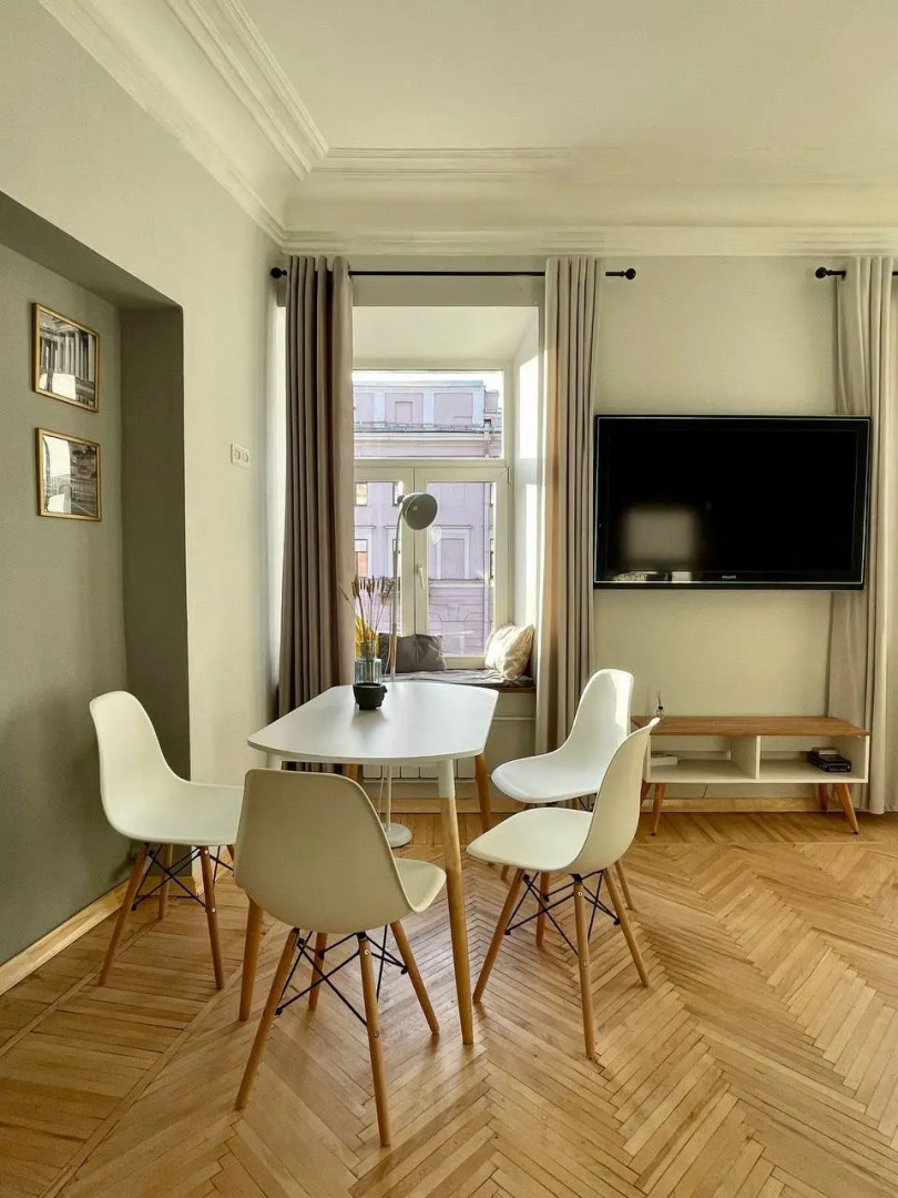 Апартаменты SivakApart c видом на Невский и Литейный проспекты