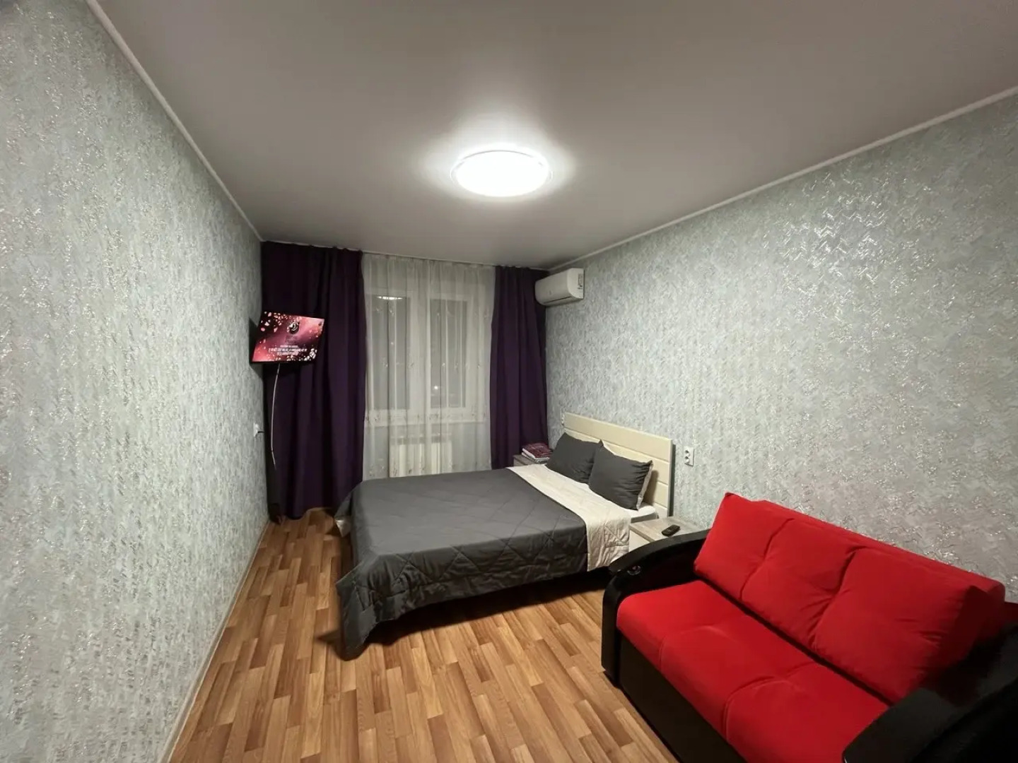 Квартира двухкомнатная Happy House на Студенческой 47