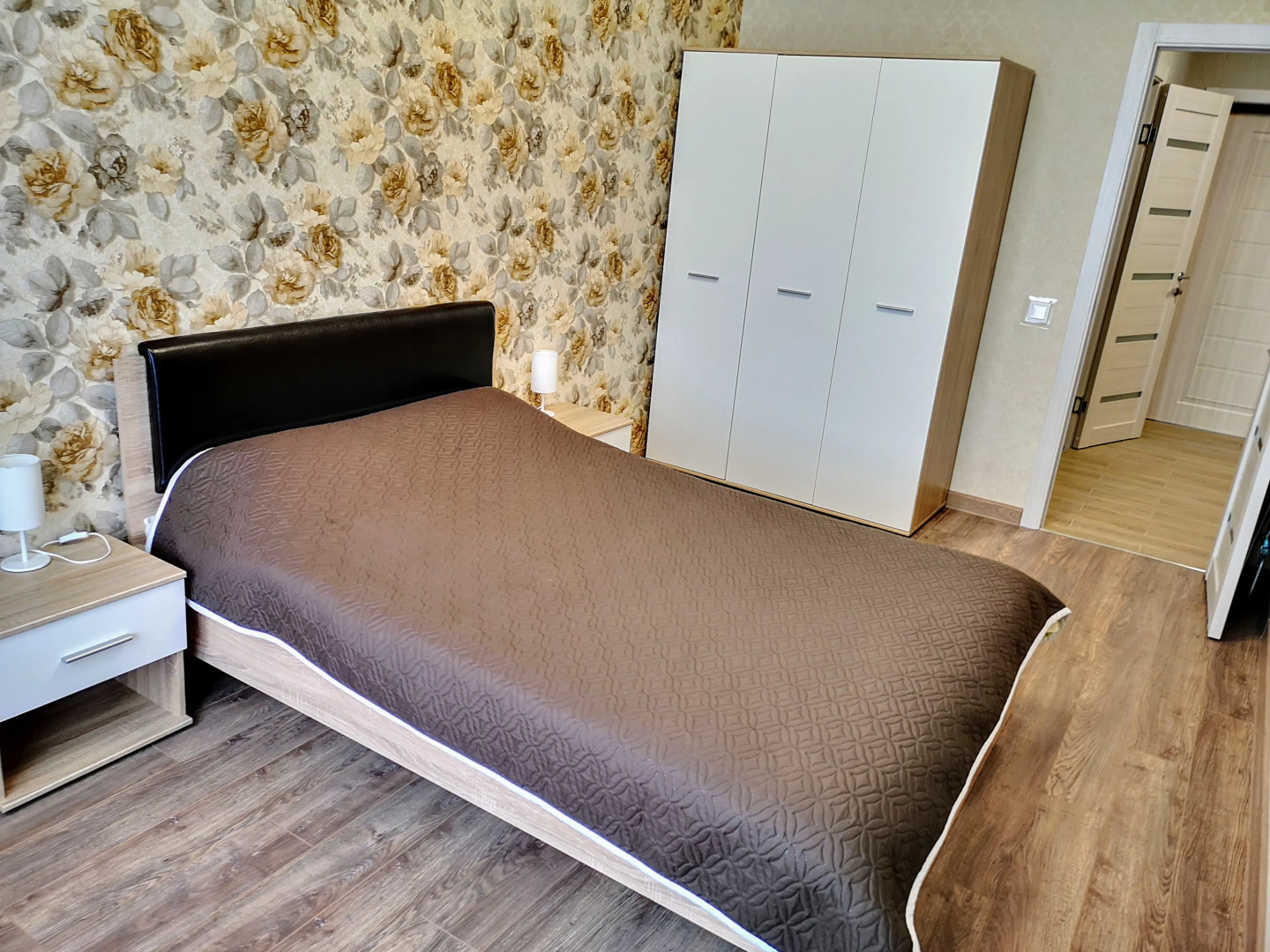 Апартаменты на Ангарской 100а