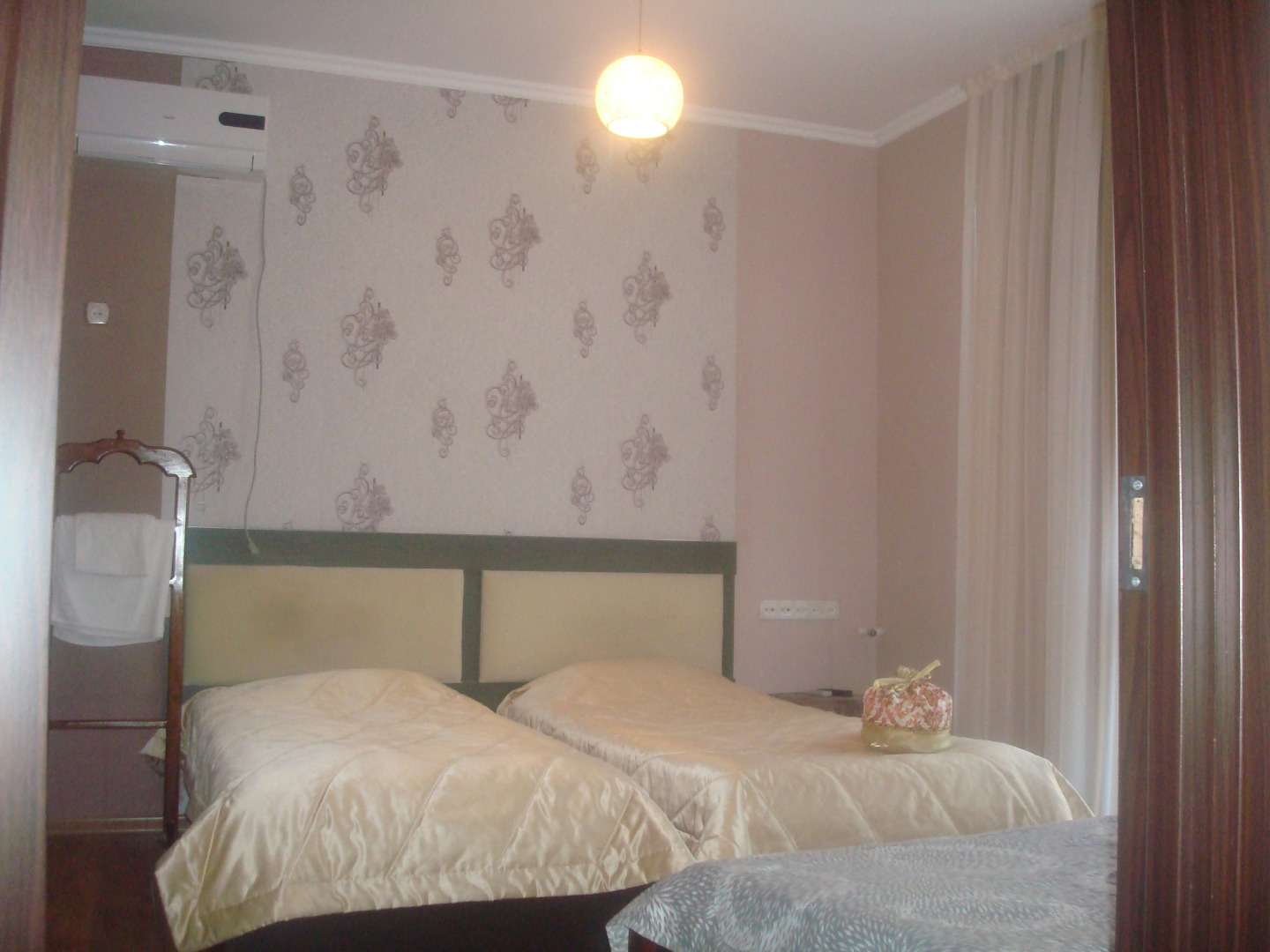 Отель Happy Holiday