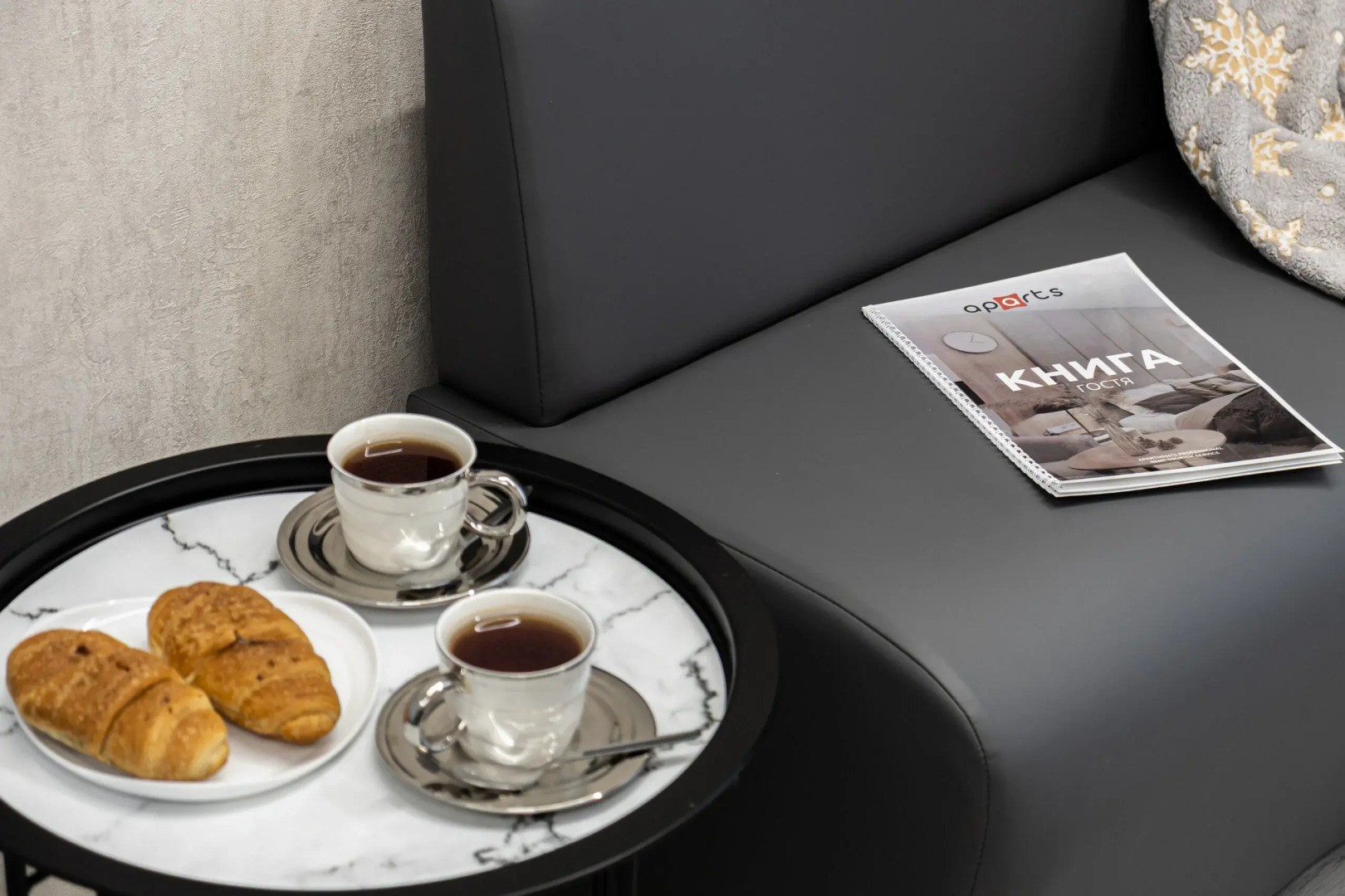 Квартира Однокомнатная уютная с дизайнерским ремонтом и современными удобствам