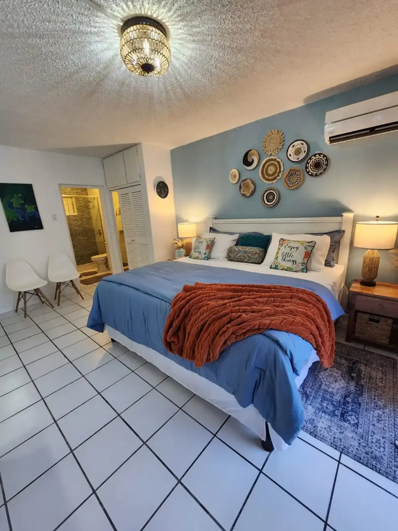 Апартаменты Chrisanns Beach Resort