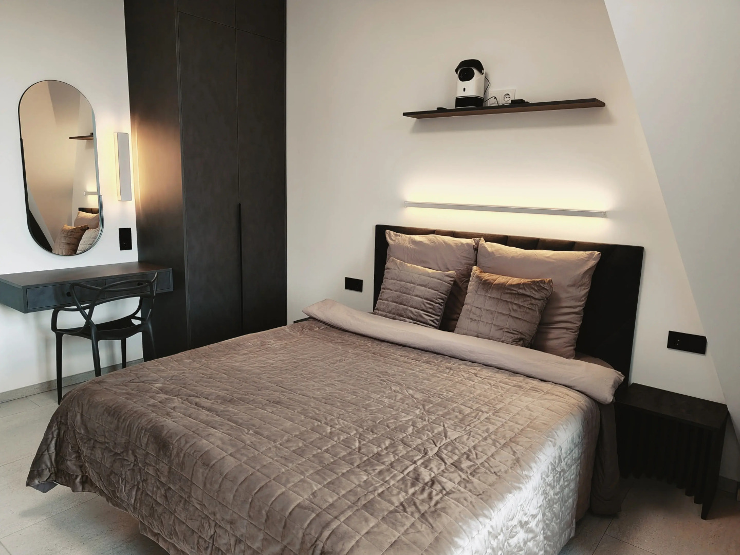 Квартира Kenig Holidays 2-к с балконом и видом на реку в Рыбной деревне