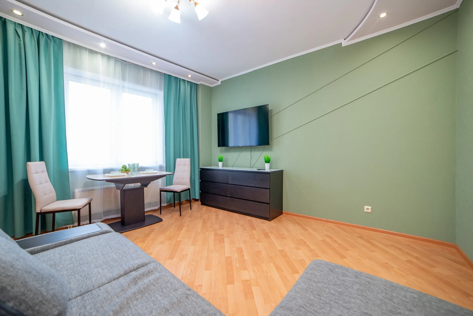 Апартаменты Бажова 68