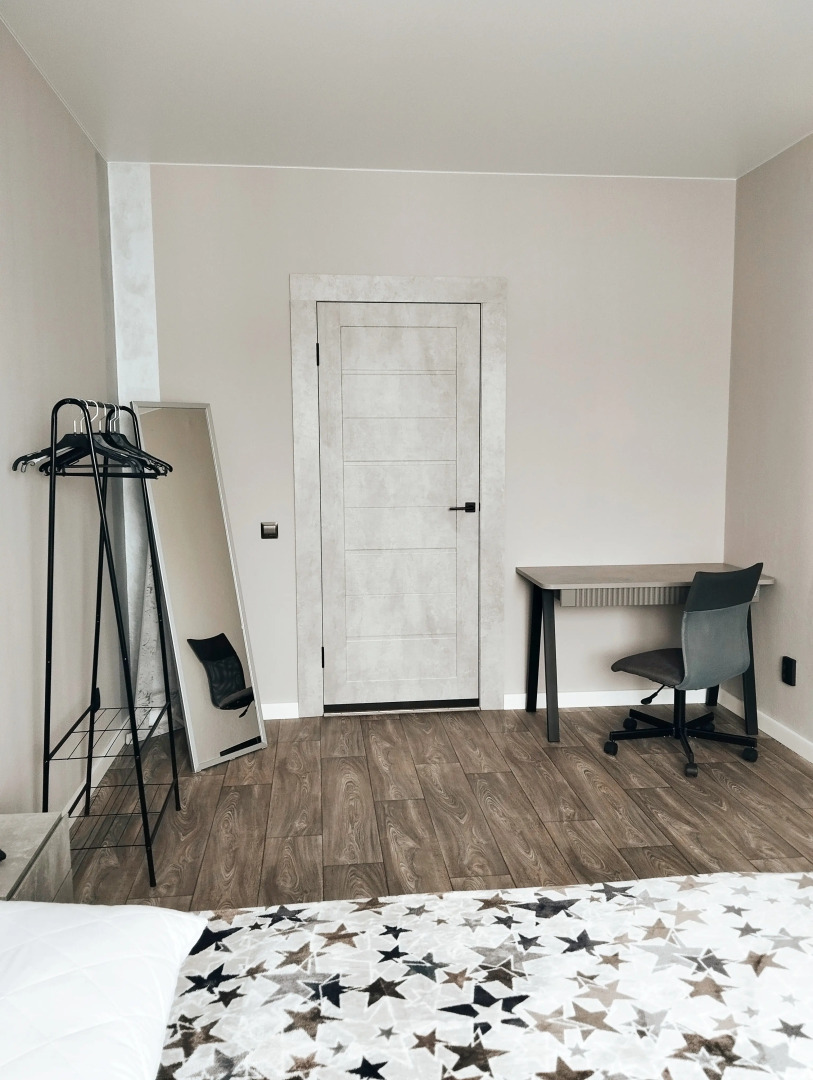 Квартира Уютная с двумя спальнями и удобным выездом в сторону моря