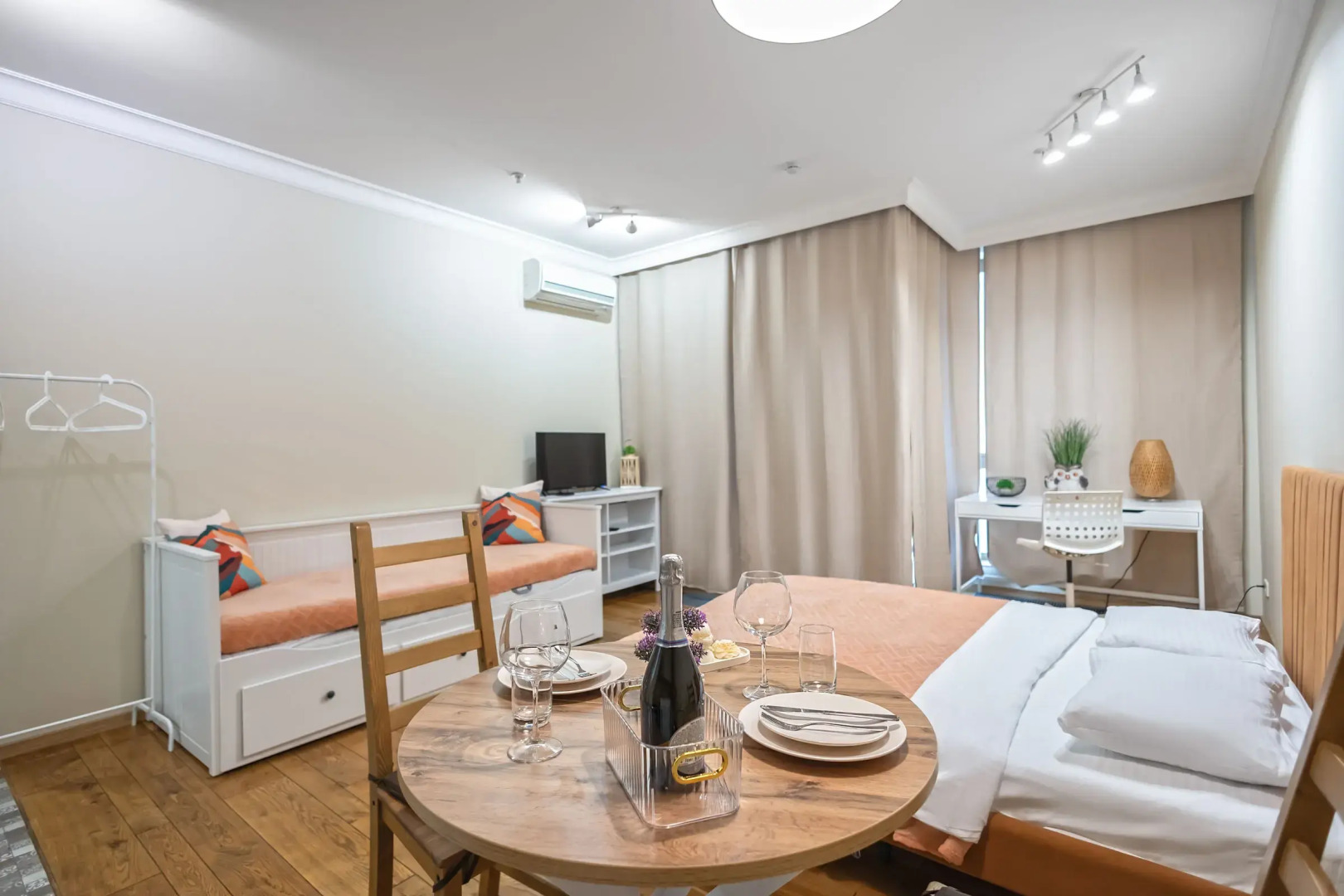 Апартаменты Белая Сова Жк Лайнер Восток 194